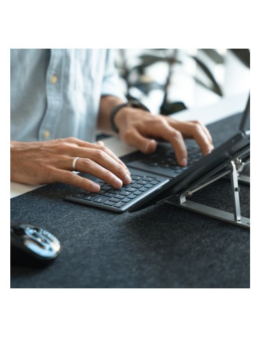 TARGUS® ANTIMIKROBIC FOLDABLE BLUETOOTH -KEYBOARD, NORDIC
