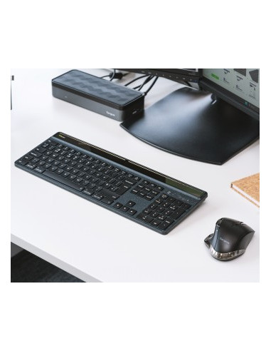 TARGUS SUSTAINABLE ENERGY HARVESTING ECOSMART KEYBOARD (NORDIC)