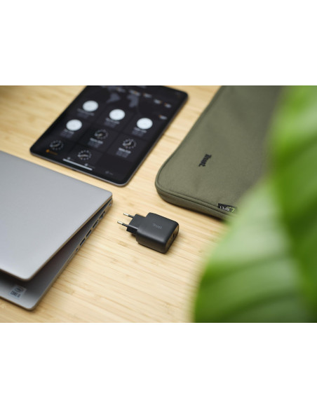 MOBILE CHARGER WALL 45W/MAXO 24816 TRUST