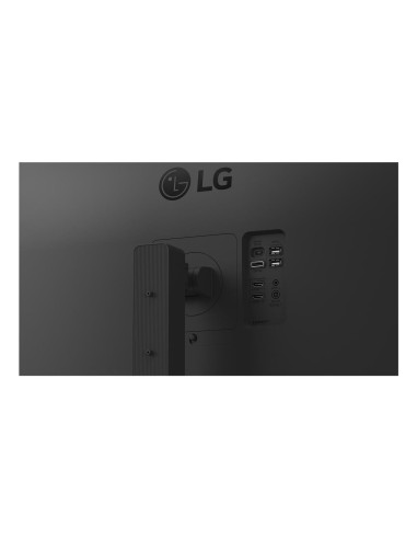 LCD Monitor, LG, 31.5 ", 3840 x 2160 pixels, 4K Ultra HD, Native aspect ratio 16:9, 32U720A-B