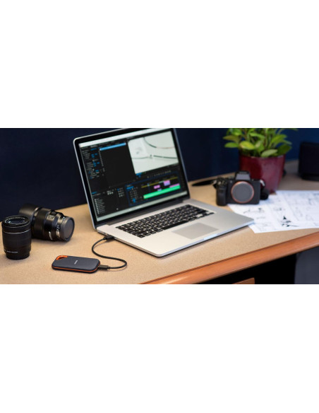 External SSD, SANDISK, Extreme Pro, 1TB, Write speed 2000 MBytes/sec, Read speed 2000 MBytes/sec, Proprietary, SDSSDE81-1T00-G2