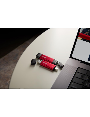 External SSD, KINGSTON, 2TB, 3D NAND, Write speed 950 MBytes/sec, Read speed 1050 MBytes/sec, SPSD/2TB
